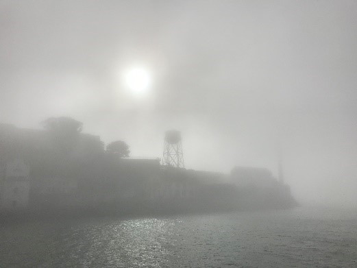 alcatraz-in-fog