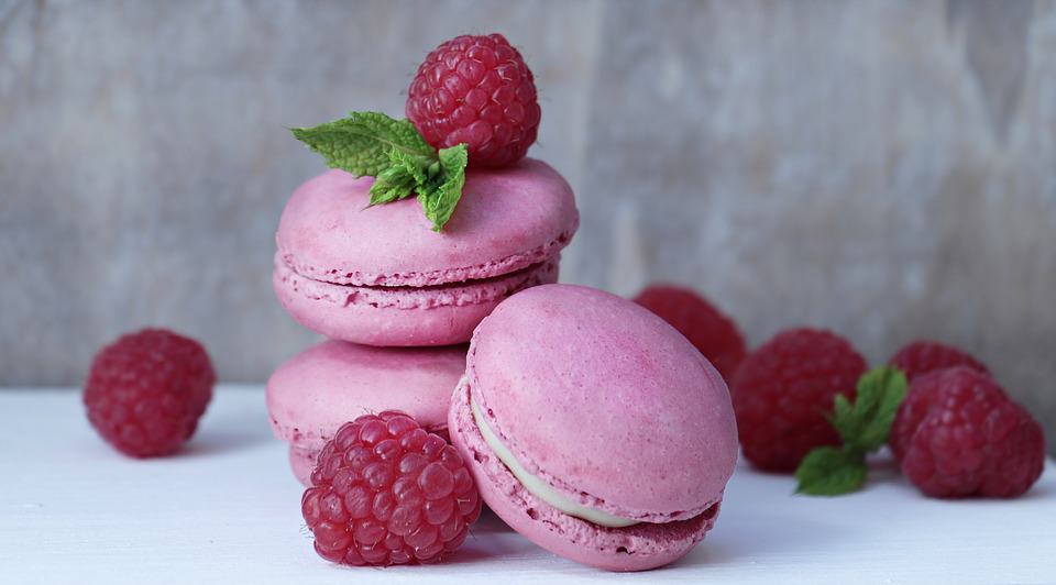 raspberry-macaron-cookies